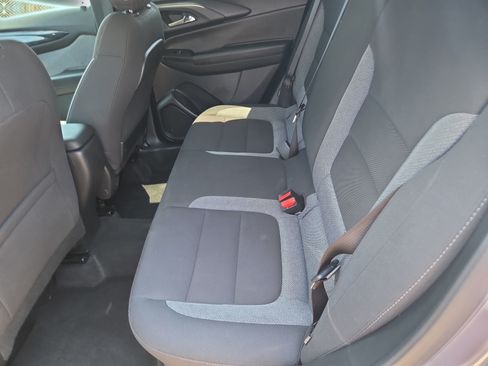 Used 2025 Chevrolet TrailBlazer LT AWD/4WD image 7