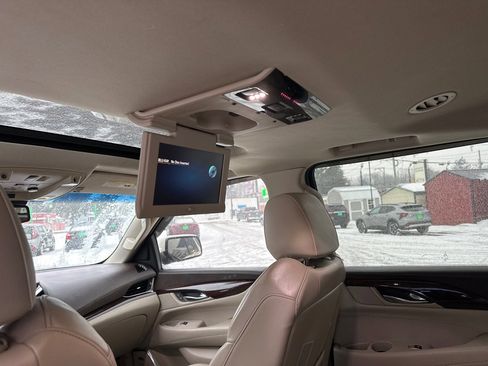 Used 2015 Cadillac Escalade ESV Premium image 22