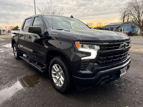 Used 2024 Chevrolet Silverado 1500 RST w/ Convenience Package II image 7