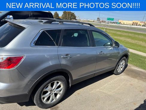 Used 2011 MAZDA CX-9 Touring w/ Moonroof & Bose Audio Pkg AWD/4WD image 9