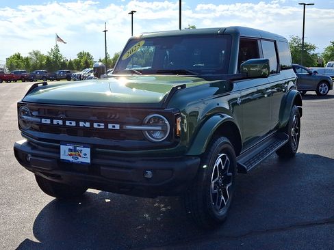 Certified 2025 Ford Bronco Outer Banks AWD/4WD image 3