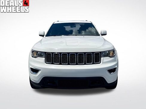 Used 2020 Jeep Grand Cherokee Laredo w/ Quick Order Package 2BN North AWD/4WD image 2