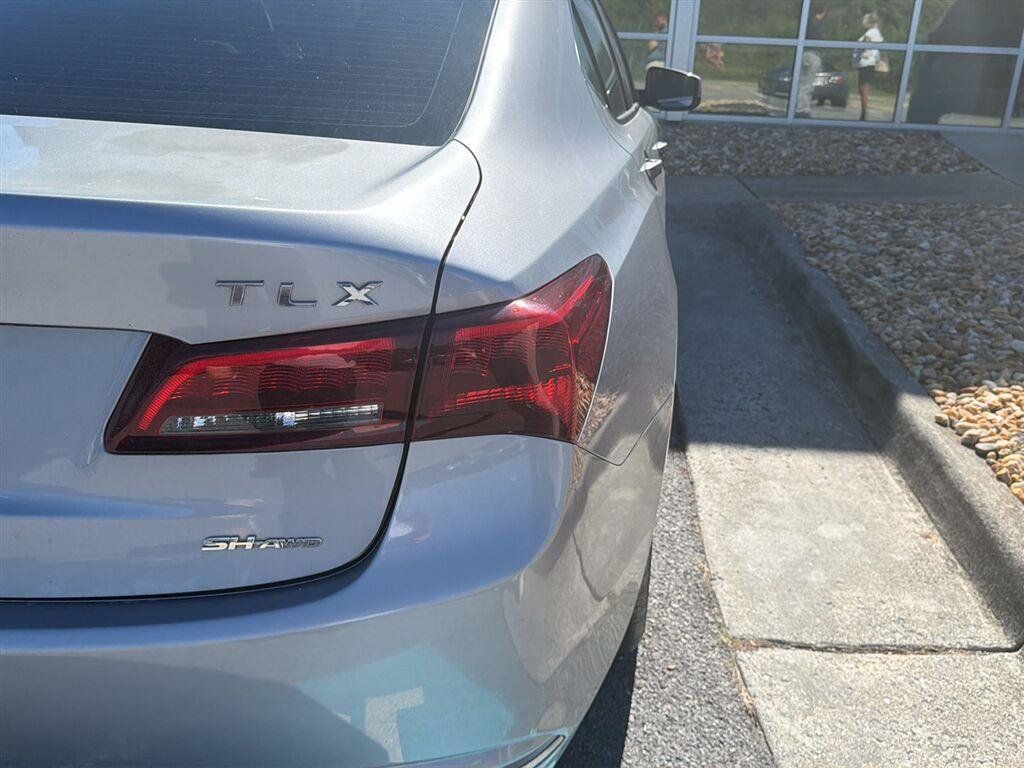 Used 2015 Acura TLX w/ Technology Package AWD/4WD image 7