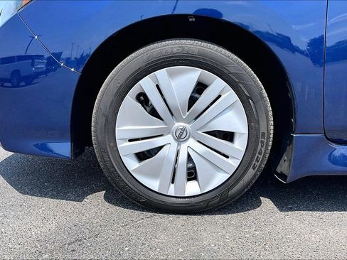Used 2025 Nissan Leaf S FWD image 2