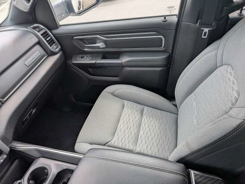 Used 2025 RAM 1500 Big Horn AWD/4WD image 16