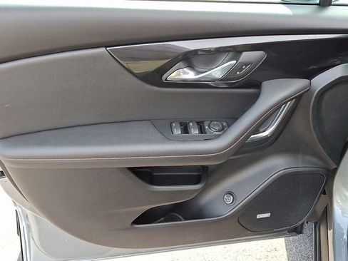 Used 2025 Chevrolet Blazer RS image 9