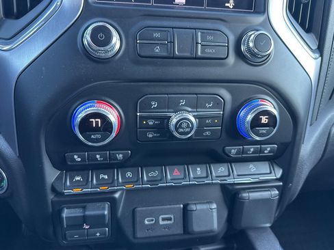 Used 2020 GMC Sierra 1500 SLT w/ SLT Premium Plus Package image 25