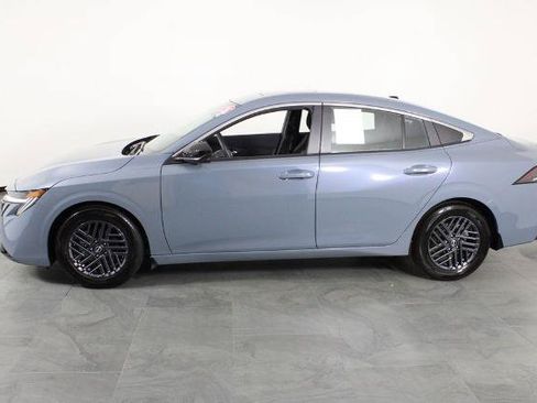 Certified 2026 Nissan Sentra SV w/ SV Convenience Package FWD image 14