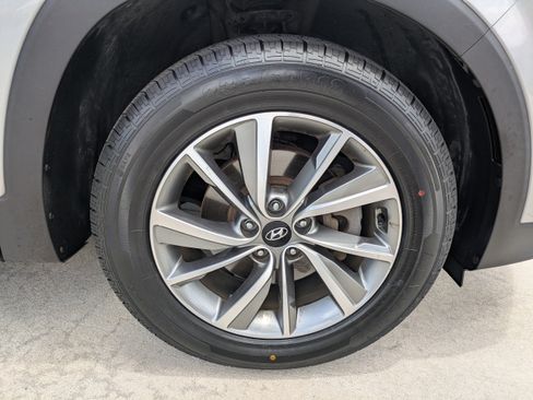 Used 2020 Hyundai Santa Fe Limited AWD/4WD image 9