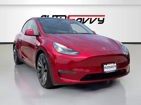 Used 2024 Tesla Model Y Performance AWD/4WD image 1