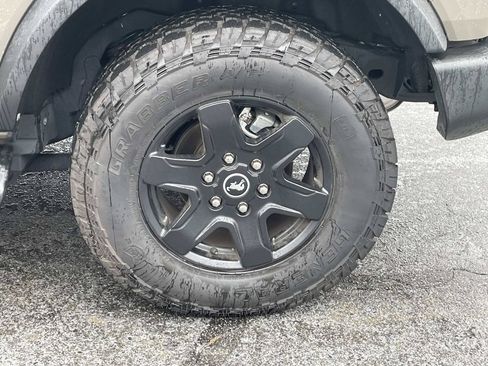 Used 2025 Ford Bronco Outer Banks AWD/4WD image 13