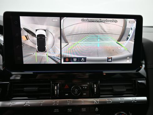 New 2026 Nissan Pathfinder Platinum AWD/4WD image 16