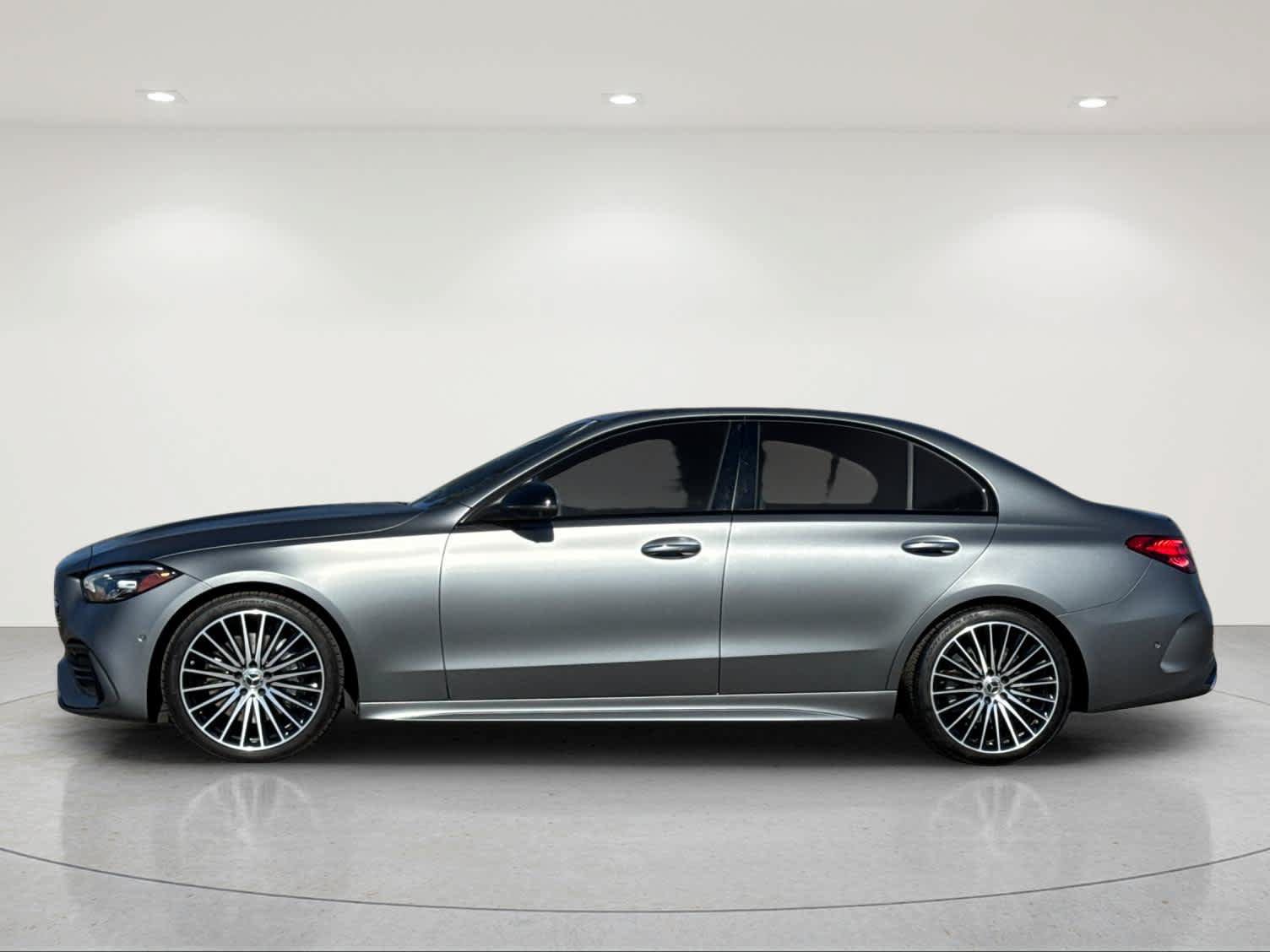 Used 2023 Mercedes-Benz C 300 Sedan image 3