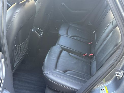Used 2015 Audi Q3 2.0T Prestige w/ Prestige Package AWD/4WD image 16