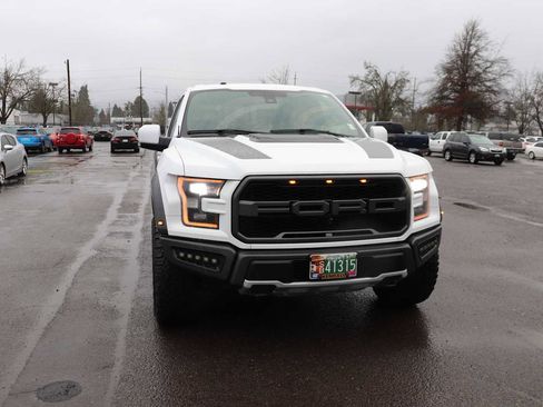 Used 2018 Ford F150 Raptor w/ Equipment Group 802A Luxury image 3