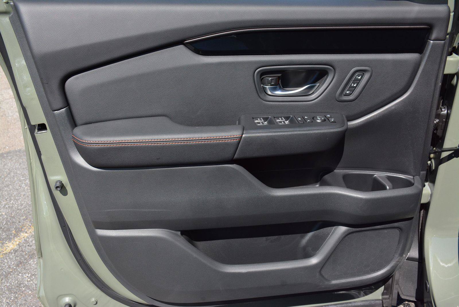 Certified 2026 Honda Pilot TrailSport image 9