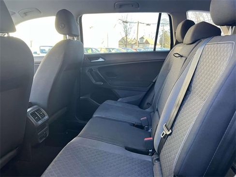 Used 2021 Volkswagen Tiguan S image 12