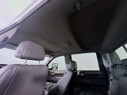 Used 2024 GMC Sierra 3500 Denali image 11