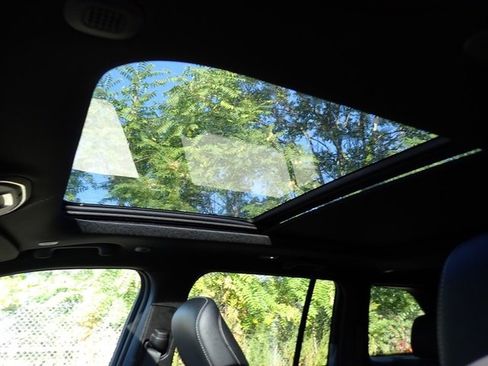 New 2025 Jeep Grand Cherokee Limited image 16