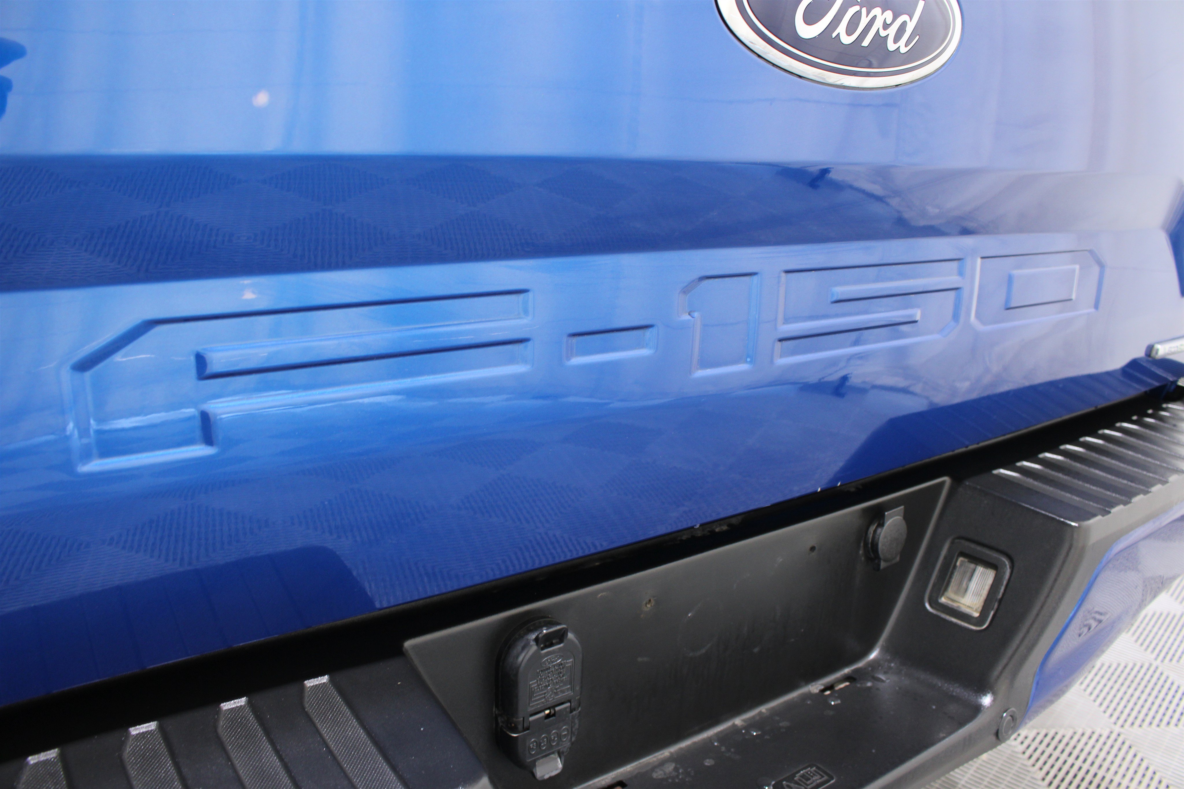 Used 2018 Ford F150 Lariat AWD/4WD image 28