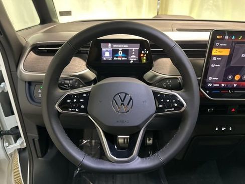 New 2025 Volkswagen ID. Buzz Pro S image 16