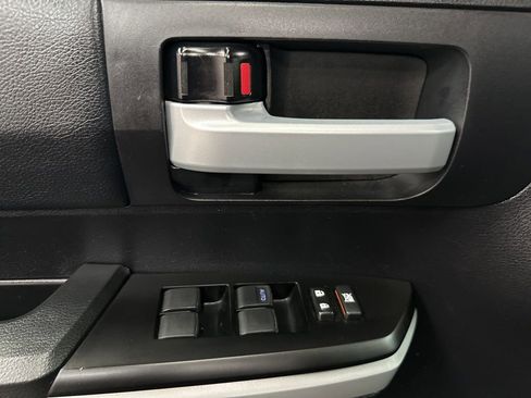 Used 2021 Toyota Tundra SR5 AWD/4WD image 18