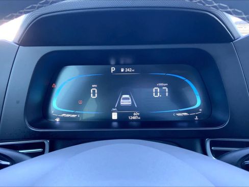 Used 2025 Hyundai Elantra Sport image 23