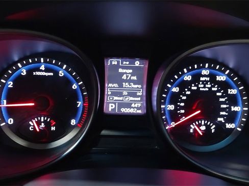 Used 2013 Hyundai Santa Fe GLS image 22