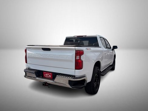 Used 2022 Chevrolet Silverado 1500 LT AWD/4WD image 4