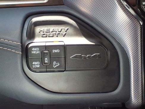 Used 2023 RAM 2500 Limited AWD/4WD image 29