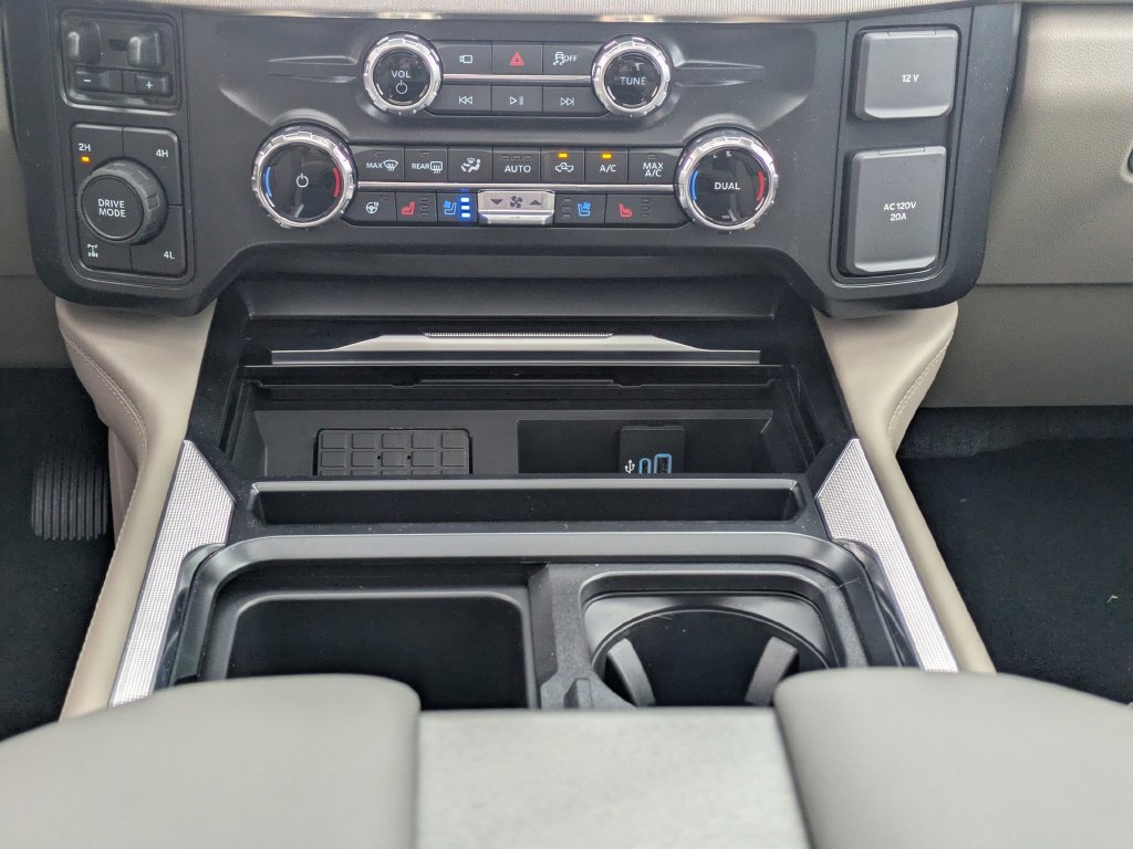New 2026 Ford F250 Platinum w/ Platinum Plus Package AWD/4WD image 19