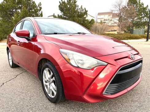Used 2018 Toyota Yaris iA image 7
