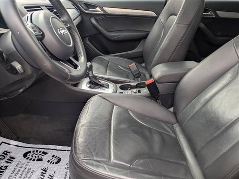 Used 2018 Audi Q3 2.0T Premium w/ Convenience Package FWD image 13