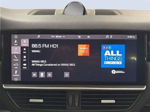 Used 2021 Porsche Cayenne image 24