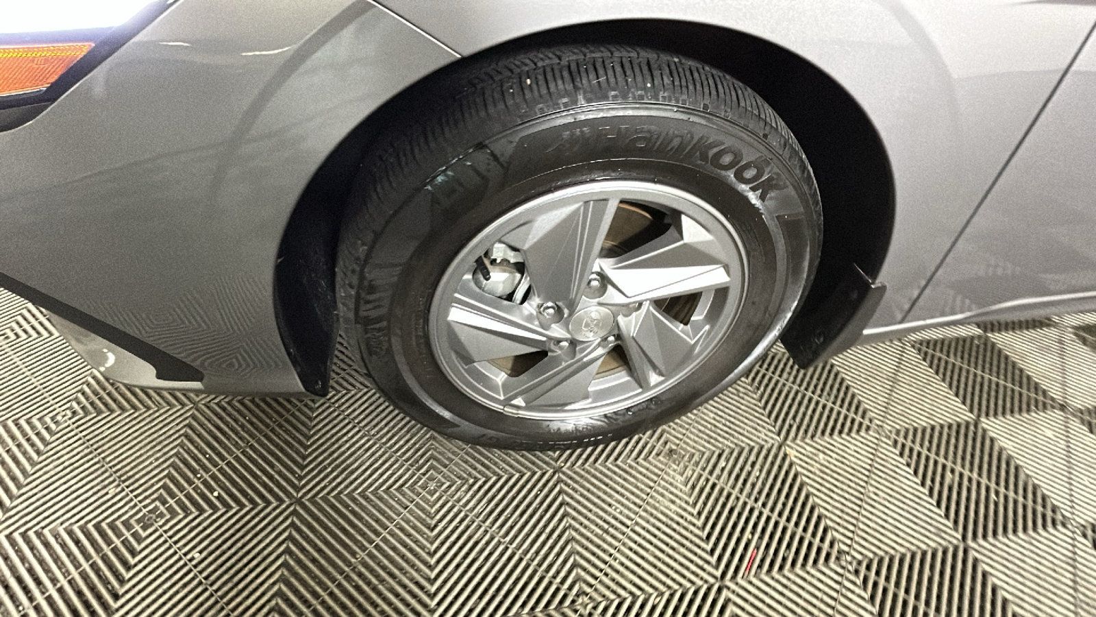 Certified 2024 Hyundai Elantra SE FWD image 12