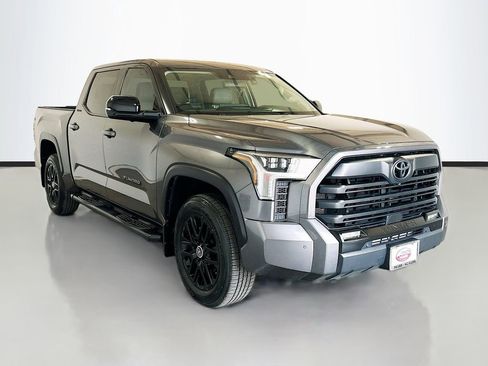 Used 2024 Toyota Tundra Limited image 3