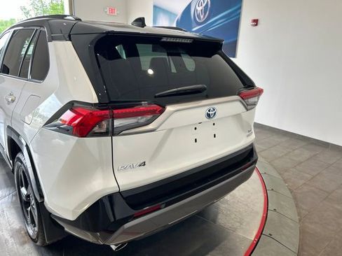 Used 2020 Toyota RAV4 XSE w/ XSE Grade Weather Package AWD/4WD image 6