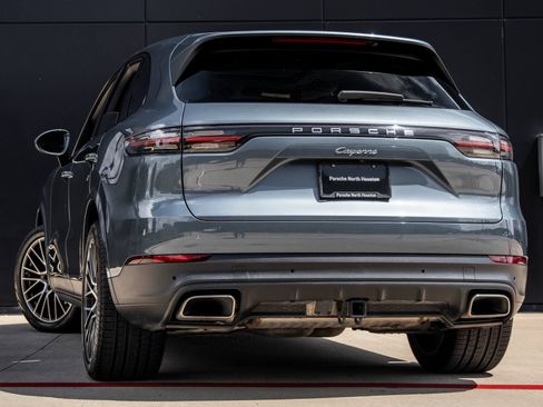 Certified 2019 Porsche Cayenne AWD/4WD image 3