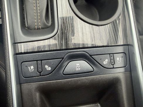 Used 2017 Chevrolet Impala Premier w/ Enhanced Convenience Package FWD image 18