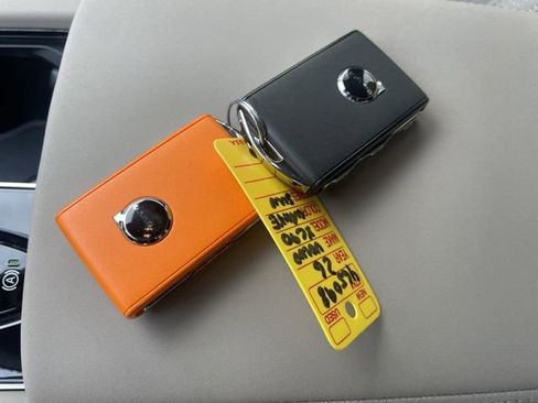 Used 2026 Volvo XC90 B5 Plus w/ Protection Package image 24