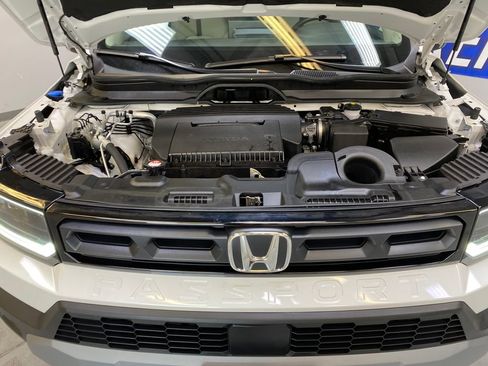 Used 2026 Honda Passport RTL image 9