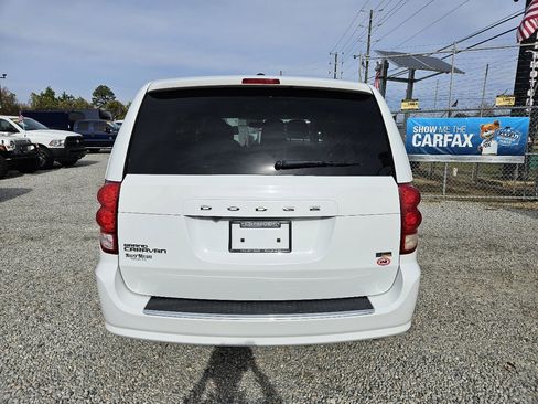 Used 2017 Dodge Grand Caravan SE w/ Power Window Group image 4