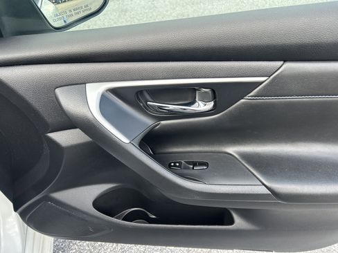 Used 2018 Nissan Altima 2.5 SR image 42