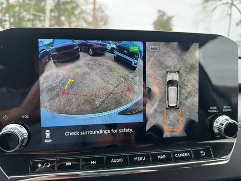 Used 2023 Mitsubishi Outlander ES image 15