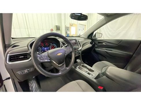 Used 2020 Chevrolet Equinox LT AWD/4WD image 11