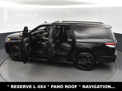 Used 2022 Lincoln Navigator L Reserve image 38
