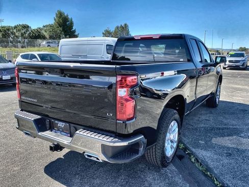 New 2026 Chevrolet Silverado 1500 LT w/ Z71 Off-Road Package image 6