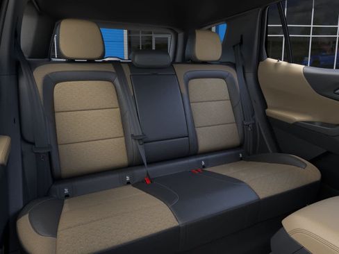 New 2026 Chevrolet Equinox ACTIV w/ Safety and Technology Package FWD image 17