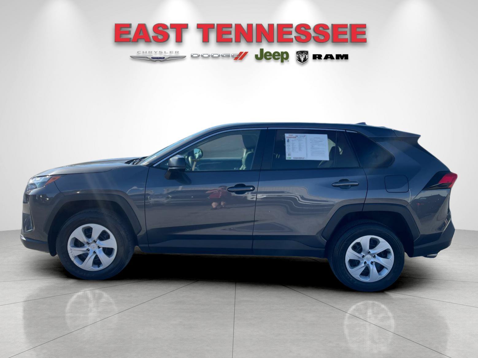 Used 2025 Toyota RAV4 LE AWD/4WD image 6