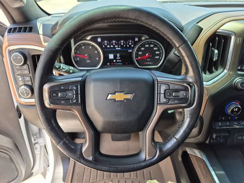 Used 2022 Chevrolet Silverado 3500 High Country AWD/4WD image 11